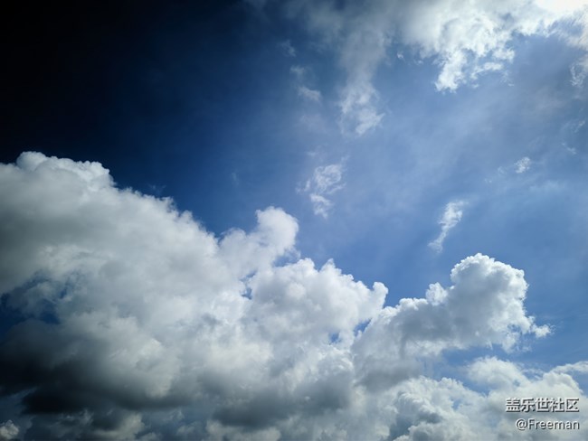 【阳光照耀的地方】蓝天白云，心情舒畅