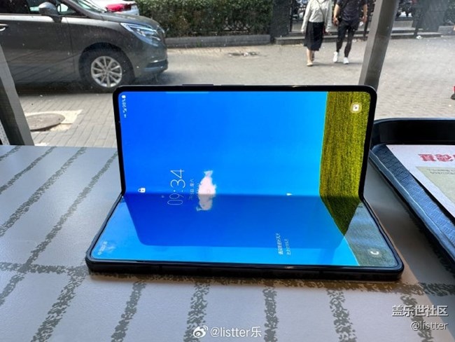 今天分享一下三星Galaxy Z Fold4在屏幕表現