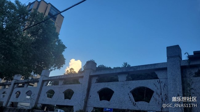 【火熱的夏天】一朵云