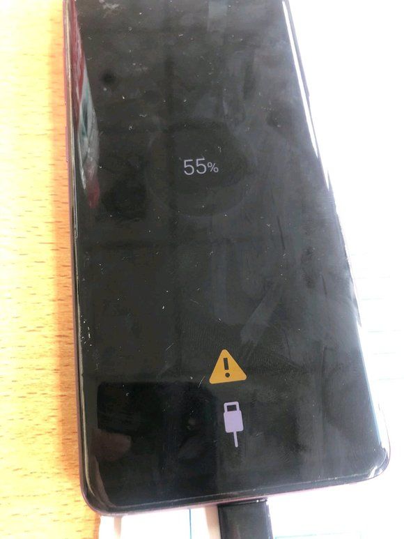 充電顯示黃色感嘆號