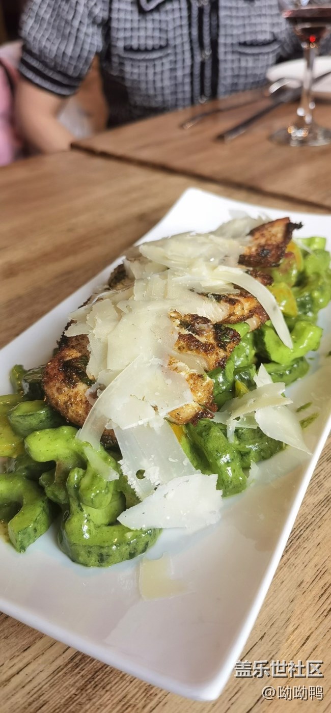 【陽(yáng)光照耀的地方】吃美食