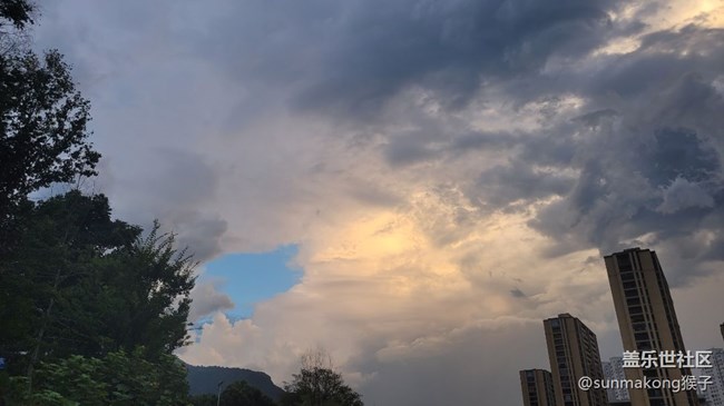 【夏日炎炎】烏云