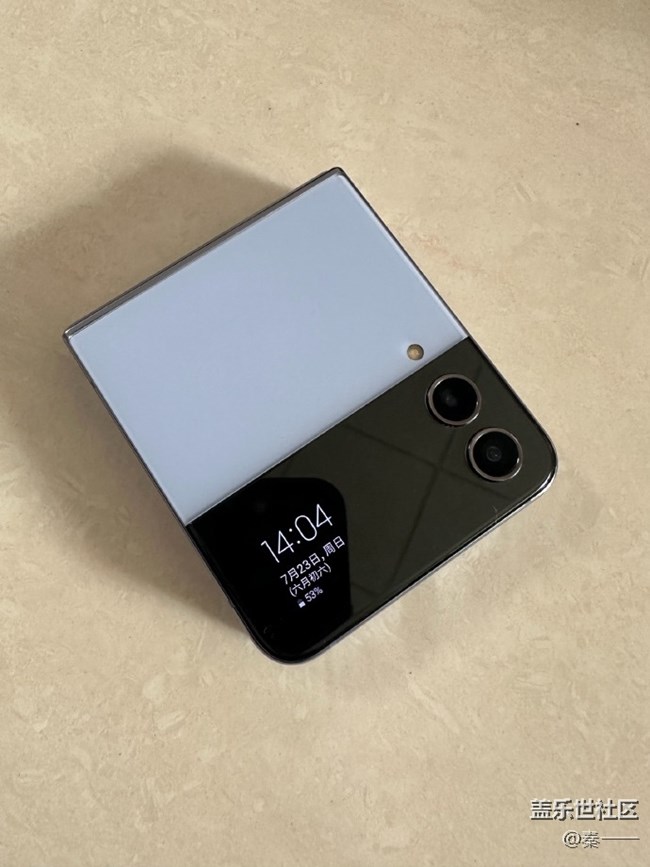 三星Galaxy Z Flip4的屏幕素質還是一如既往得出色