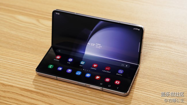 設計均衡 內外兼修 三星Galaxy Z Fold5評測