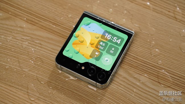 更“大”外屏帶來新體驗(yàn) 三星Galaxy Z Flip5評測