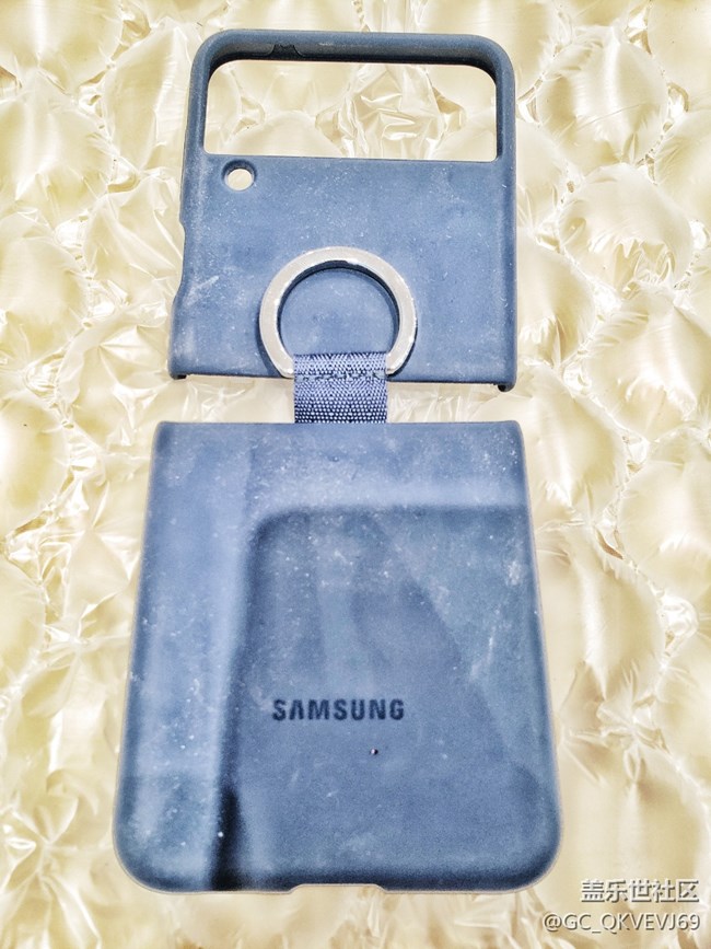 【尋找logo大挑戰(zhàn)】+Galaxy Z Flip4 指環(huán)式硅膠保護(hù)殼 黑色