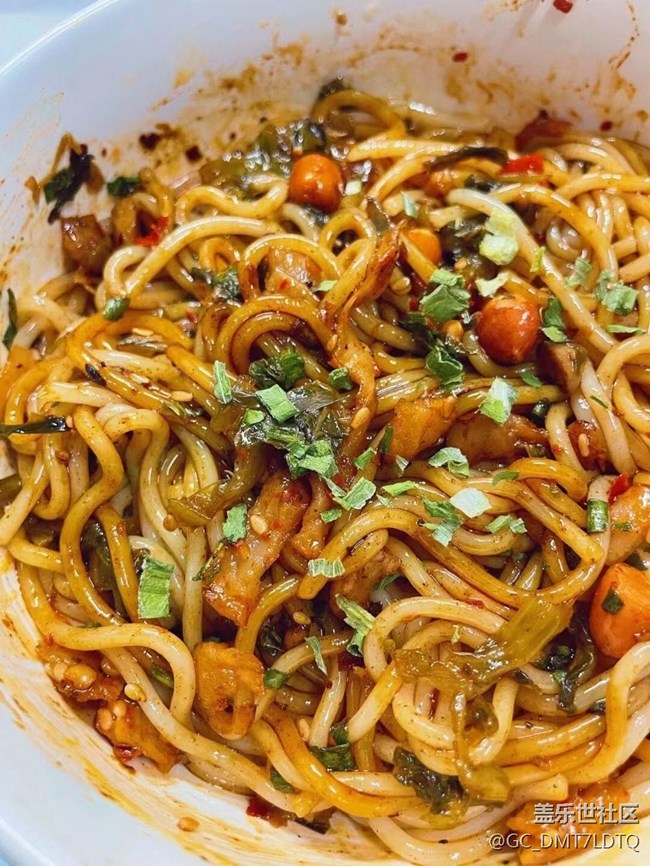 【假日美食】嗦面