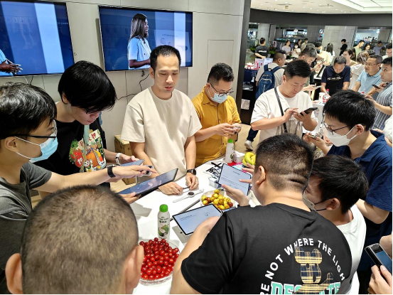 【第五代折疊新品】第五代折疊新品發(fā)布直播廣州門店現(xiàn)場回顧