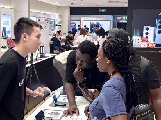 【第五代折疊新品】第五代折疊新品發(fā)布直播廣州門店現(xiàn)場回顧