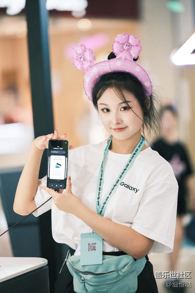 折疊第五代 誰(shuí)能不愛(ài) 濟(jì)南三星快閃店活動(dòng)回顧 折疊第五代 誰(shuí)能不愛(ài) 濟(jì)南三星快閃店活動(dòng)回顧