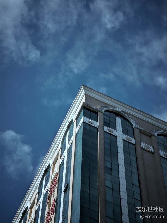 【長焦距下的城市之美】眺望建筑頂端