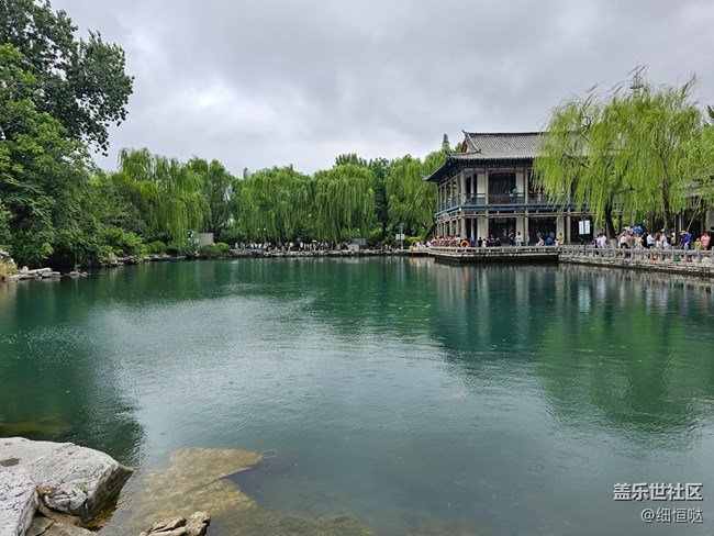 折疊第五代 誰(shuí)能不愛(ài) 濟(jì)南三星快閃店活動(dòng)回顧 折疊第五代 誰(shuí)能不愛(ài) 濟(jì)南三星快閃店活動(dòng)回顧