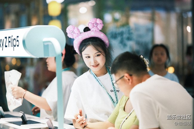 折疊第五代 誰(shuí)能不愛(ài) 濟(jì)南三星快閃店活動(dòng)回顧 折疊第五代 誰(shuí)能不愛(ài) 濟(jì)南三星快閃店活動(dòng)回顧