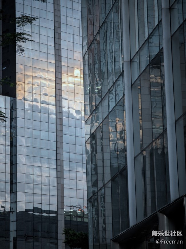 【長焦距下的城市之美】眺望建筑頂端