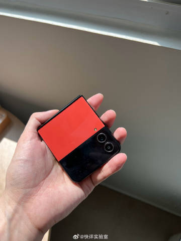 Zflip4內(nèi)屏很舒適