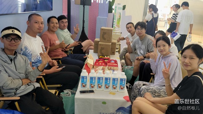 【第五代折疊屏快閃店】“五”與倫比