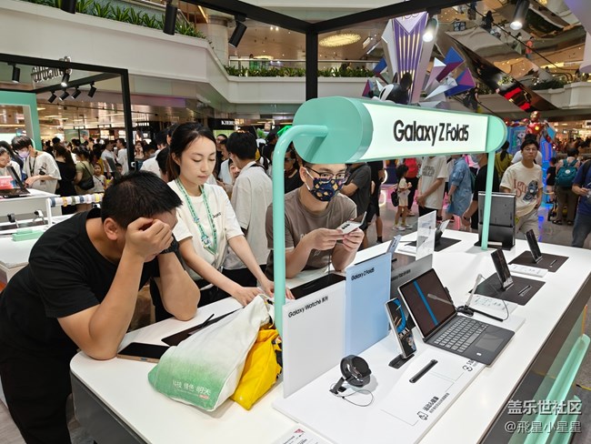 【品鑒第五代新品】打開，折疊新品棒棒的