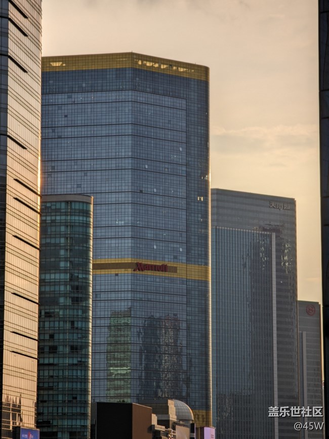 【長焦距下的城市之美】流光溢彩的舞臺