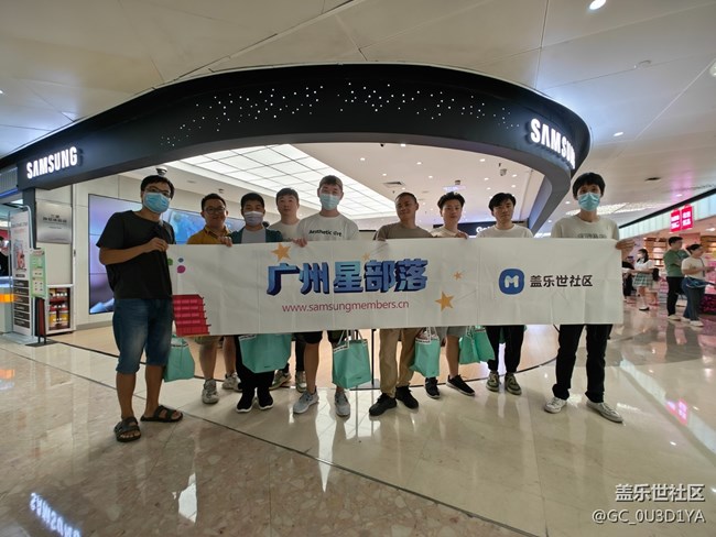 【品鑒第五代新品】第五代折疊新品發(fā)布廣州快閃門店現(xiàn)場