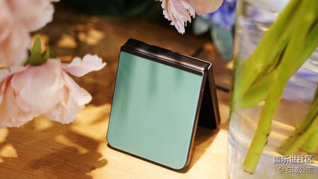 Galaxy Z Flip5三星商城專屬顏色精美圖賞