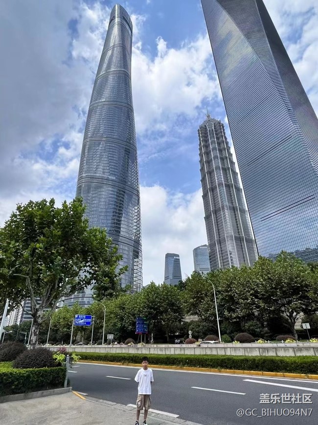 【街景】上海三劍客