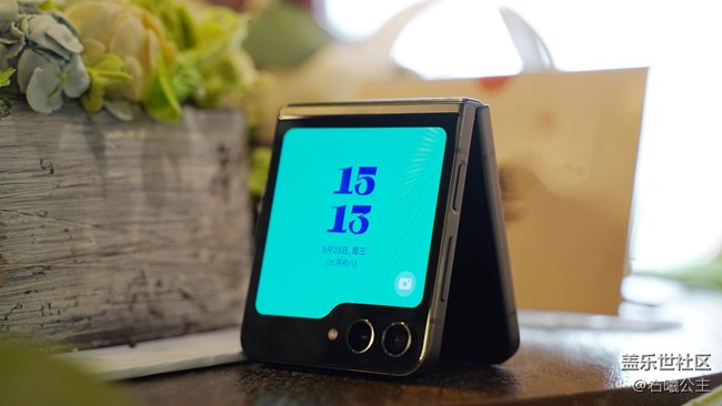 Galaxy Z Flip5三星商城專屬顏色精美圖賞