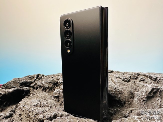 三星Galaxy Z Fold4背部材質(zhì)