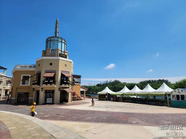 【會(huì)說(shuō)話的照片】藍(lán)色港灣亮馬河畔