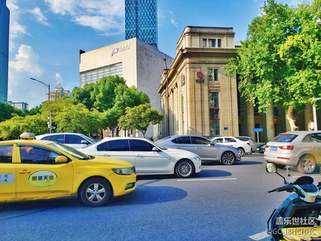 【街景】+新街口東南角