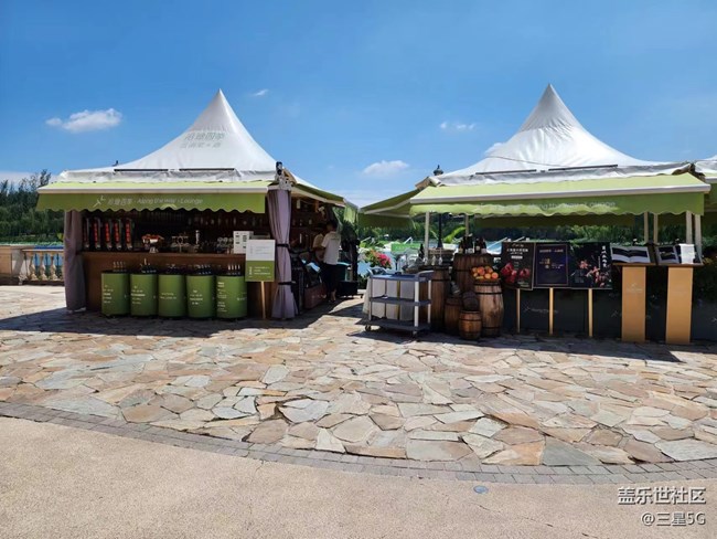 【會(huì)說(shuō)話的照片】藍(lán)色港灣亮馬河畔