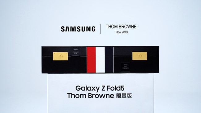 黑金质感 | Galaxy Z Fold5 THOM BROWNE限量版开箱