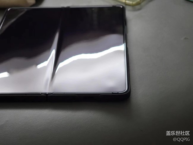 大家的FOLD5會出現褶皺問題嗎？