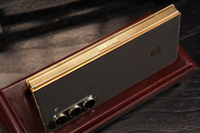 心系天下三星W24 | W24 Flip 美圖賞