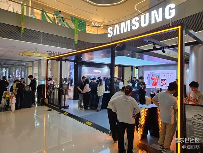 濟南W24系列快閃店欣賞 濟南W24系列快閃店欣賞