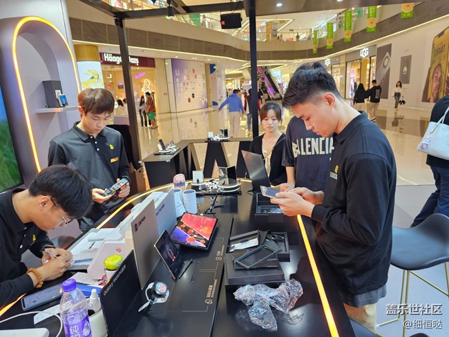 濟南W24系列快閃店欣賞 濟南W24系列快閃店欣賞