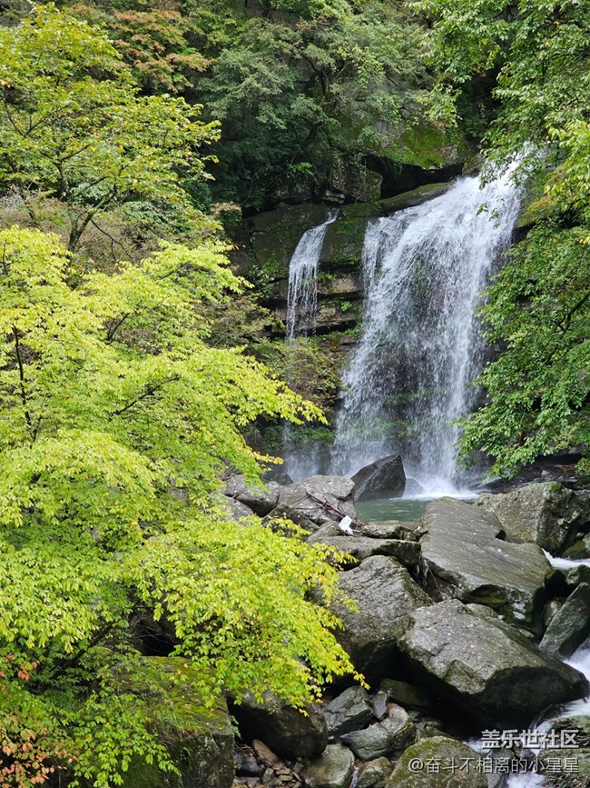 （以愛之名、浪漫隨行）篝火晚會，熱情奔放