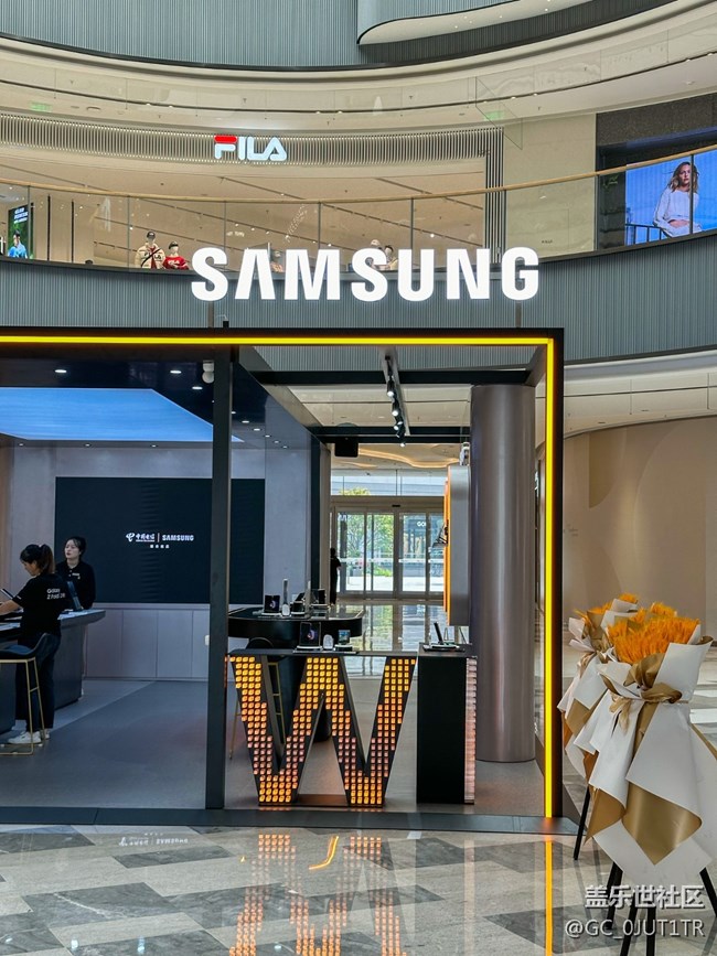 【三星W24系列快閃店】三星快閃集??得免費(fèi)???禮品