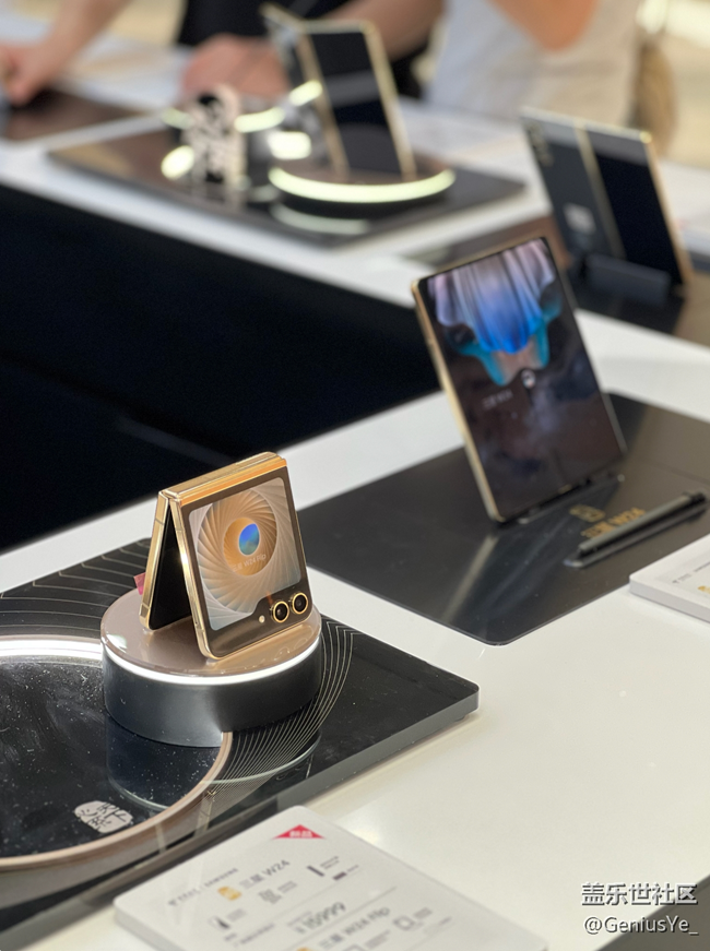 【三星W24系列快閃店】南昌萬象城三星快閃店來啦！