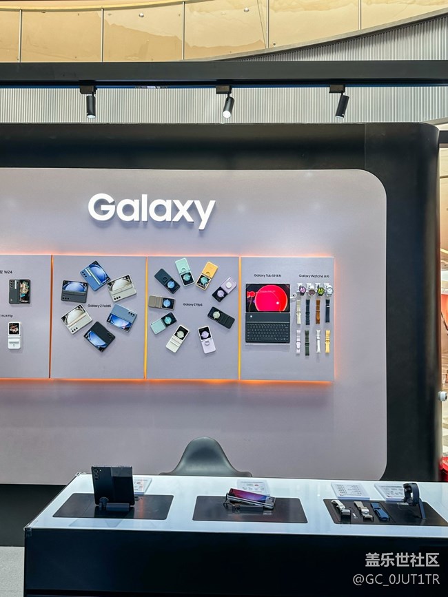 【三星W24系列快閃店】三星快閃集??得免費(fèi)???禮品