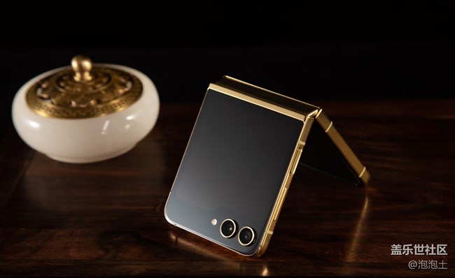 心系天下 三星W24｜W24 Flip:尊享奢華美學(xué)