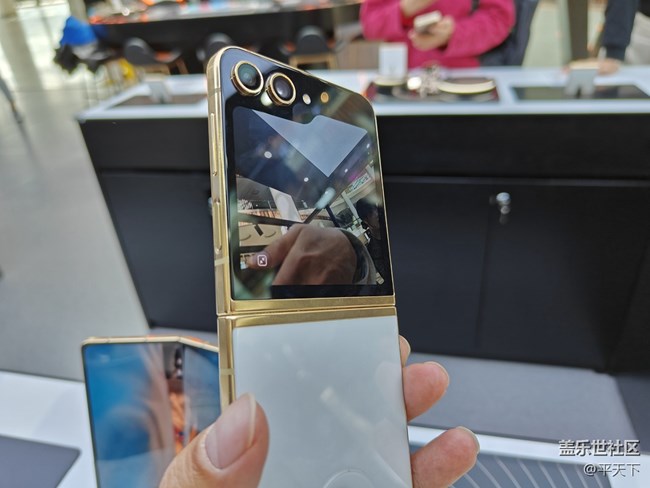 【三星W24 |W24 Flip快閃店打卡】心系天下匠心之作