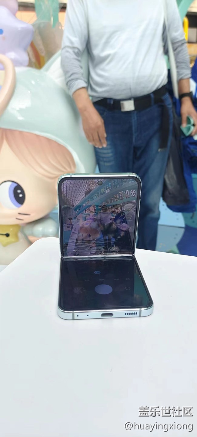 三星折疊市集出攤啦 跟三星一起折來折趣折疊是一種態(tài)度