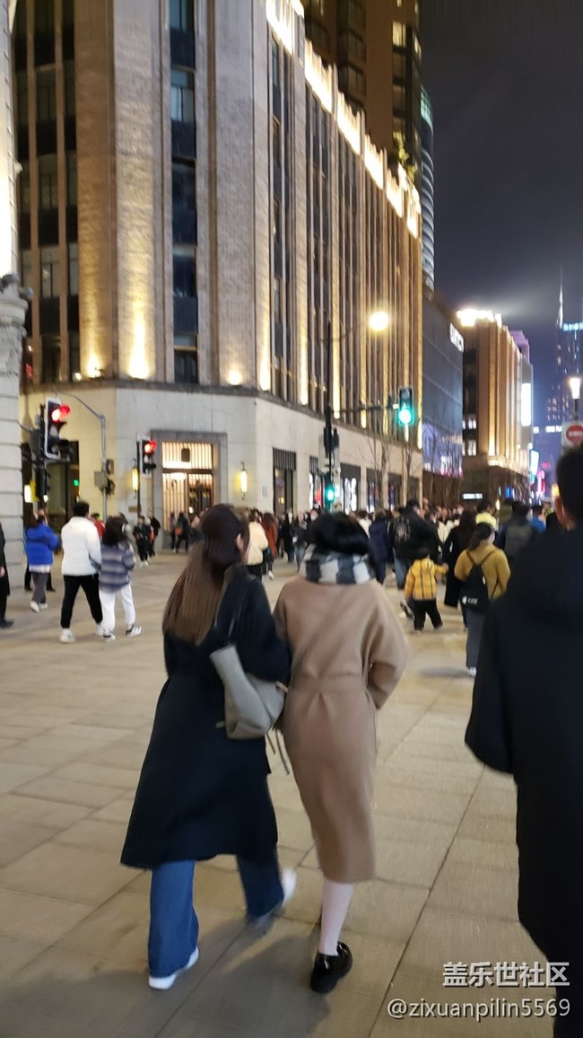 NOTE9手機(jī)與W24flip這疊機(jī)照的區(qū)別在哪？