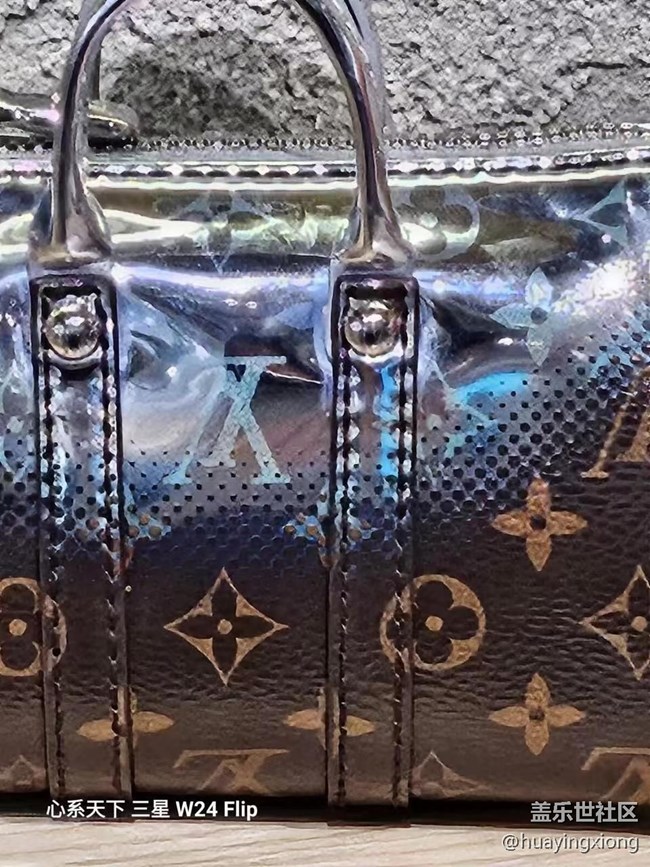 #微距下的小細節(jié),三星W24帶你探店儂好上海LV時尚快閃店