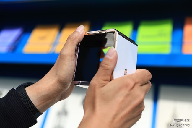 #三星W24 |W24 Flip快閃店打卡