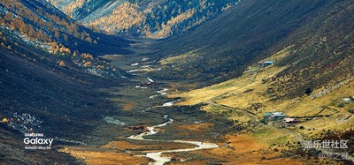 雪山腳下的甲依拉措