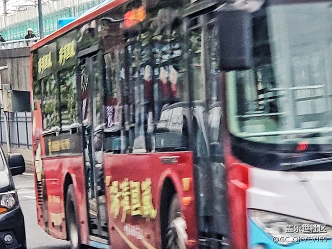 【環(huán)保小衛(wèi)士】+綠色公共汽車