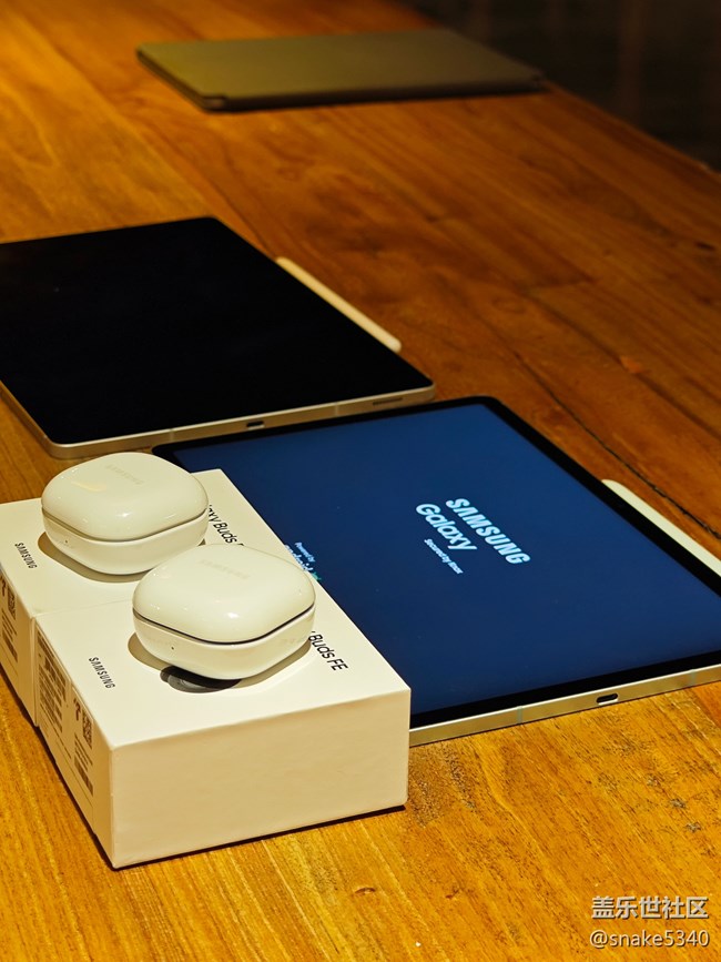 三星新平板Tab s9 FE系列，Buds Fe品鑒回顧
