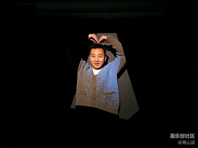 三星S23 Ultra “AI一鍵多拍功能”，讓幾個(gè)大伙子愛不釋手