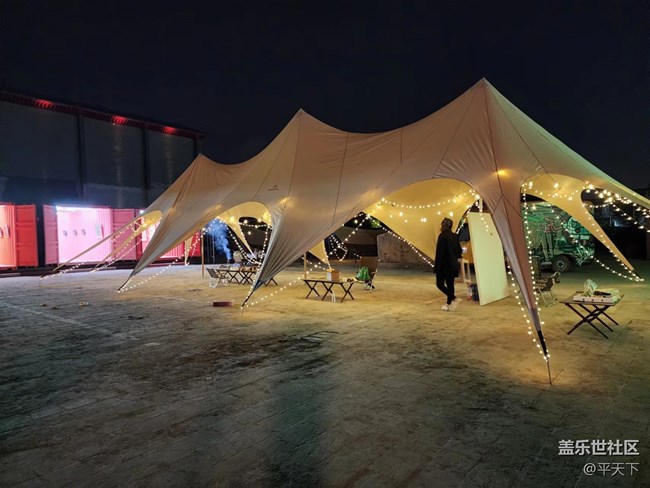 【美麗的夜】夜色下的藝術(shù)市集